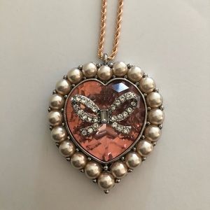🌺🌸Johnson Heart Betsy Johnson Necklace